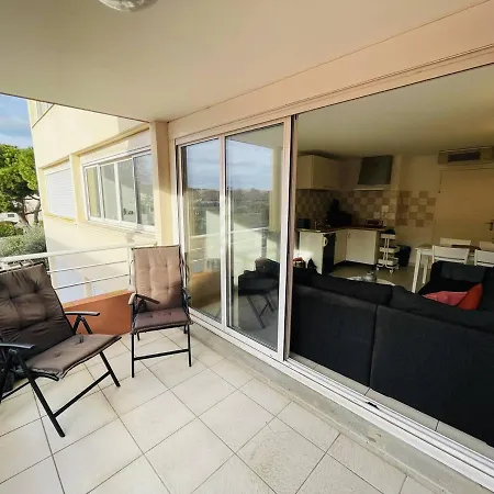 Bel Climatisé Avec Piscine Et Balcon, Proche Et Commerces - Cap D'agde - Fr-1-723-67
